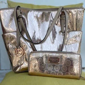 Michael Kors purse and matching wallet